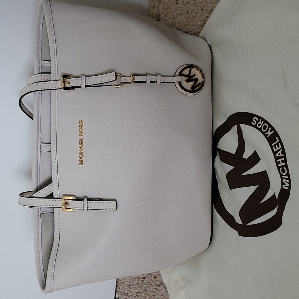 Michael Kors Jet Set Tote